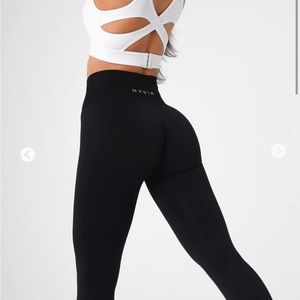 BRAND NEW, NWOT NVGTN seamless black leggings